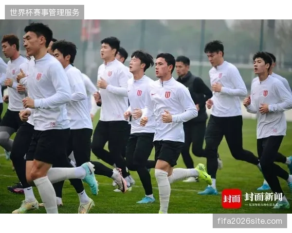 成都蓉城精准引援盘活中场,新援茹萨无缝融入阿洛伊西战术体系成为轮换新核心 成都蓉城精准引援盘活中场,新援茹萨无缝融入阿洛伊西战术体系成为轮换新核心